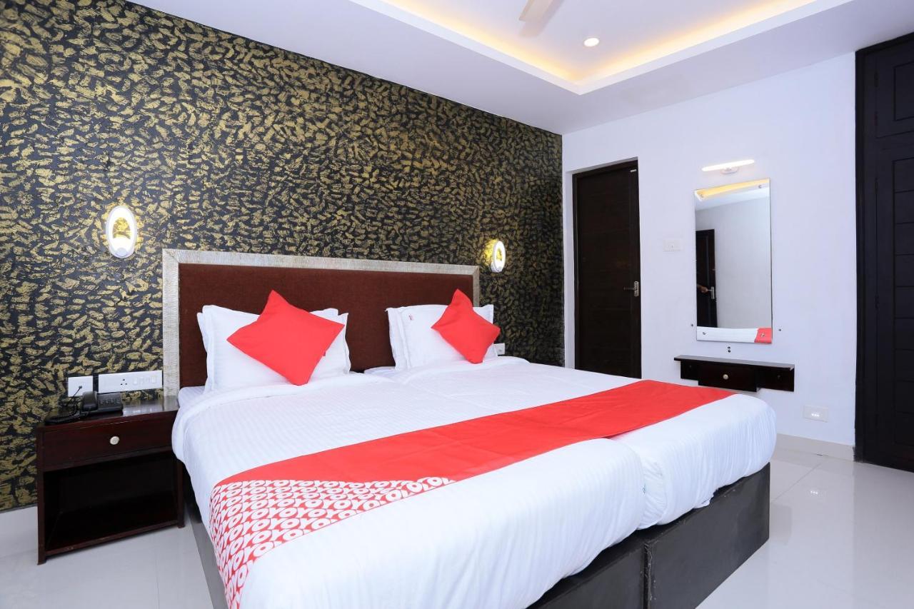 Capital O 61059 Green Life Hotel Kochi Exterior photo